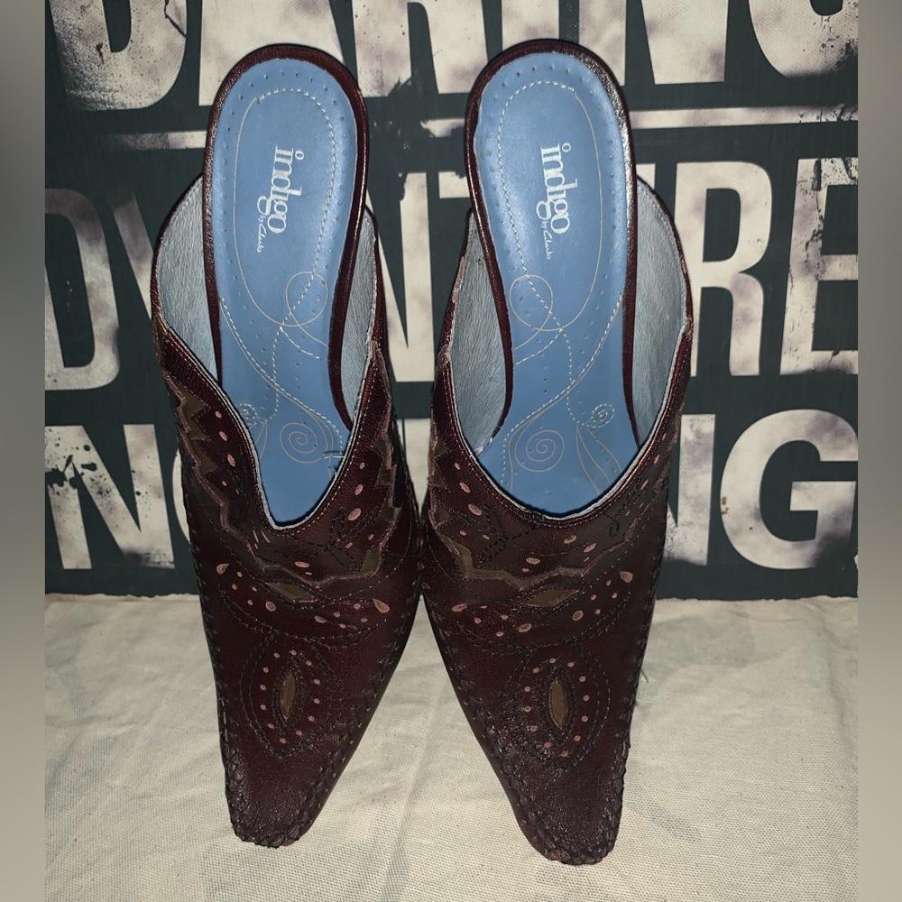 Clark’s Indigo Brown mules